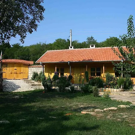 בית הארחה Pelican Birding Vetren (Silistra)